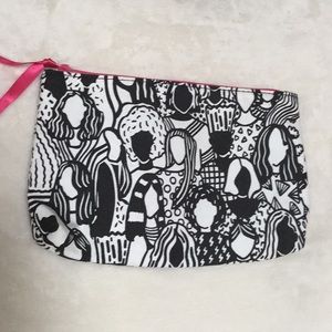 Artsy makeup bag 💋